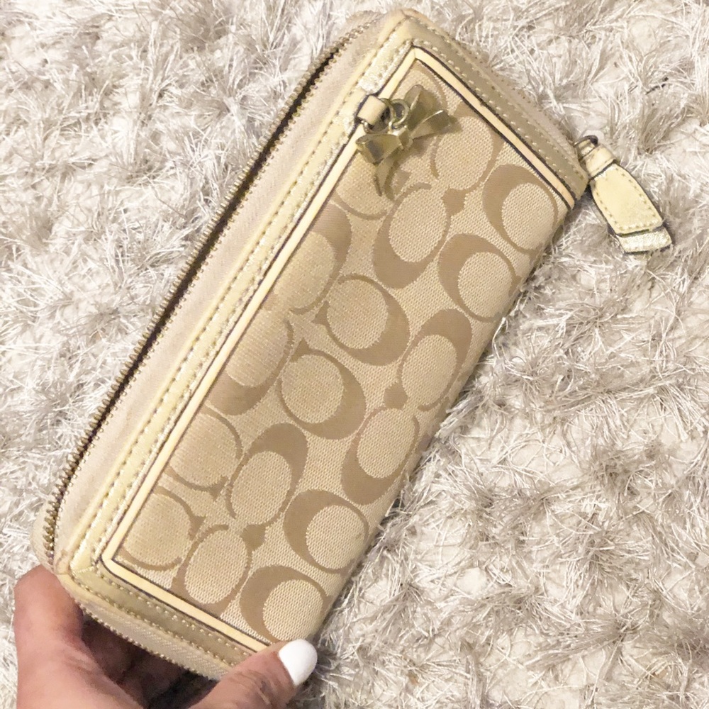 Full size Leather Coach wallet